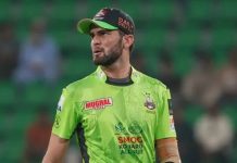 PSL नाटक! शाहीन शाह आफ्रिदीचा संयम सुटला, आक्रोशात बॅट फोडली – पहा