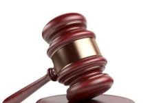 शीना बोरा प्रकरण: मुंबई कोर्टाने पीडितेचा लॅपटॉप निष्पक्ष चाचणीसाठी सादर करण्याचे आदेश दिले आहेत.