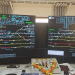 सुरक्षितता आणि कार्यक्षमता वाढवण्यासाठी मुंबईच्या दादर स्टेशनची प्रगत इलेक्ट्रॉनिक इंटरलॉकिंग प्रणाली