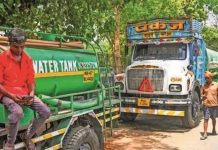 मुख्यमंत्र्यांच्या हस्तक्षेपानंतर मुंबईतील पाण्याचा टँकर संप मागे घेतला
