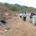 उल्हासनगरातील भरतनगर येथील रेल्वे ट्रॅक जवळ मातीचा भराव टाकल्याने नाल्यातील प्रवाह बंद : पावसाळ्यात पूर परिस्थिती निर्माण होण्याची शक्यता