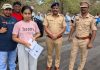 नीट परीक्षार्थी विद्यार्थीच्या मदतीला धावून आले अंबरनाथ पोलीस