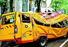 इशारे दुर्लक्षित केले? चेंबूरच्या 11व्या रस्त्यावर मंगळवारच्या जीवघेण्या अपघातापूर्वी BMC नोटीस ध्वजांकित झाडांच्या मुळांचे नुकसान | मुंबई बातम्या