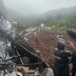 पुण्यात दरड कोसळल्याने 1 ठार, 2 अडकल्याची भीती; बचाव कार्य चालू आहे