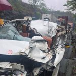 खालापूरजवळ मुंबई-पुणे द्रुतगती मार्गावर पार्क केलेल्या कंटेनर ट्रकला एसयूव्हीची धडक, 2 ठार, 5 जखमी | मुंबई बातम्या