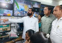 महाराष्ट्राचे उपमुख्यमंत्री एकनाथ शिंदे यांच्या बदलीचे आदेश, ‘काम न करणाऱ्या’ ठाणे नागरी अधिकाऱ्यांच्या निलंबनानंतर पावसाने जोरदार तडाखा दिला.