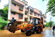 पुण्यातील सर्वाधिक पूरप्रवण परिसर, एकतानगरी येथे पुन्हा पूर आला, यावेळी धरणातून २७,००० क्युसेसने विसर्ग