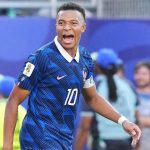 Kylian Mbappe ने आणखी एक FIFA विश्वचषक विक्रम मोडला कारण तो 20 सामने खेळणारा सर्वात तरुण खेळाडू बनला आहे.