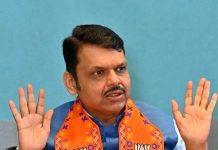 फडणवीसांनी पुन्हा दिल्लीतील हालचाली फेटाळून लावल्या, ‘भारत विथ पीएम’ | मुंबई बातम्या