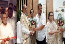 काँग्रेसच्या विरोधी पक्षनेत्या अंजली साळवे यांच्या नवीन कार्यालयाचे माजी खासदार हुसेन दलवाई आणि माजी आमदार तथा काँग्रेसचे महासचिव राजन भोसले यांच्या उपस्थितीत उद्घाटन